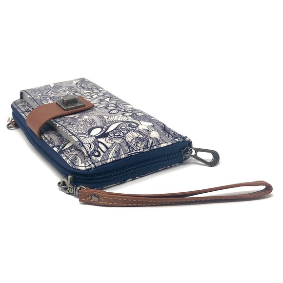 Sakroots Spirit Desert Smartphone Wristlet Wallet - Picture 6 of 16